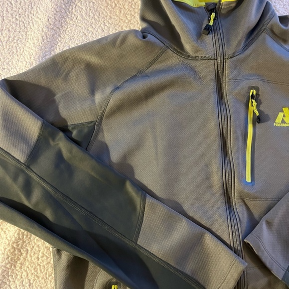EDDIE BAUER Men’s First Ascent Hangfire Hoodie - lightweight tech - Size XL - Picture 4 of 16